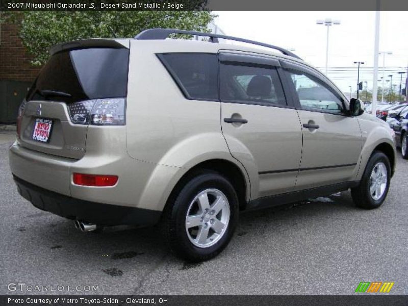 Desert Sand Metallic / Beige 2007 Mitsubishi Outlander LS