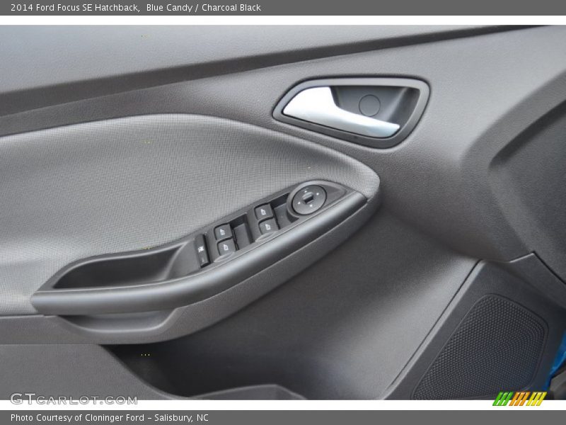 Blue Candy / Charcoal Black 2014 Ford Focus SE Hatchback