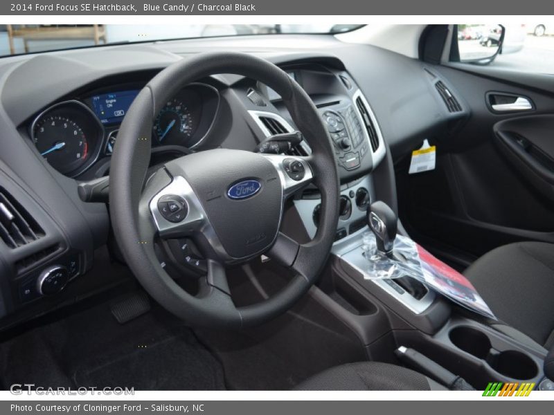 Blue Candy / Charcoal Black 2014 Ford Focus SE Hatchback