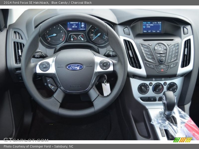 Blue Candy / Charcoal Black 2014 Ford Focus SE Hatchback