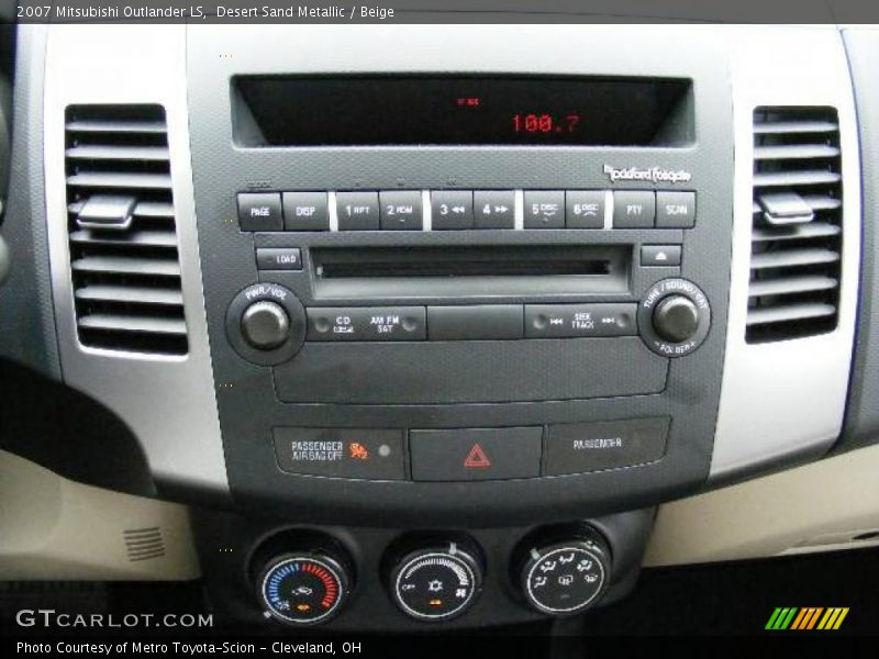 Desert Sand Metallic / Beige 2007 Mitsubishi Outlander LS