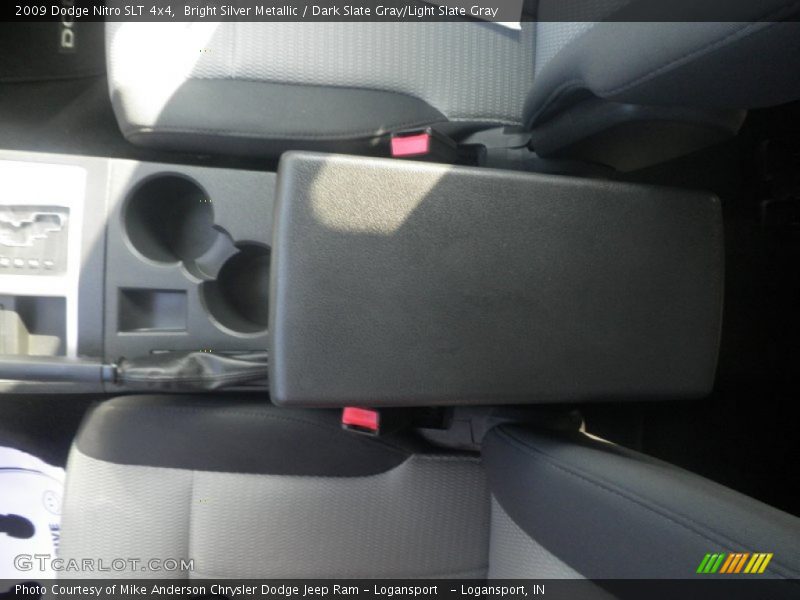 Bright Silver Metallic / Dark Slate Gray/Light Slate Gray 2009 Dodge Nitro SLT 4x4