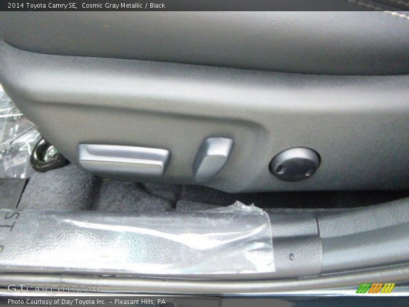 Cosmic Gray Metallic / Black 2014 Toyota Camry SE