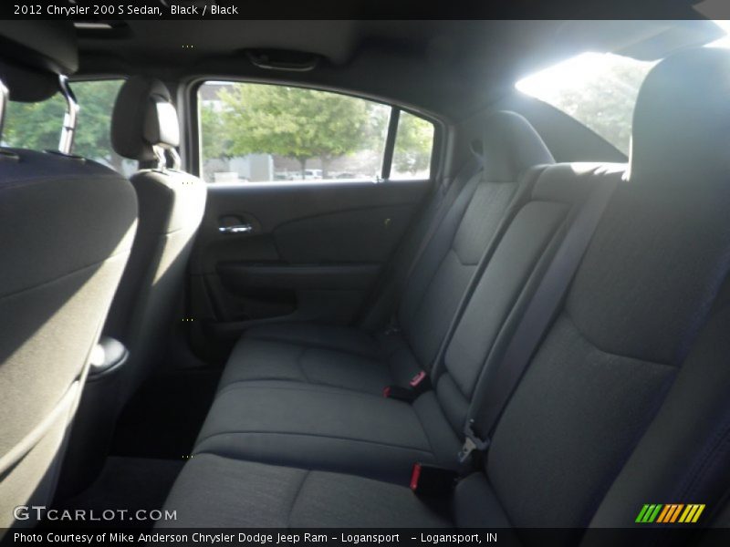 Black / Black 2012 Chrysler 200 S Sedan