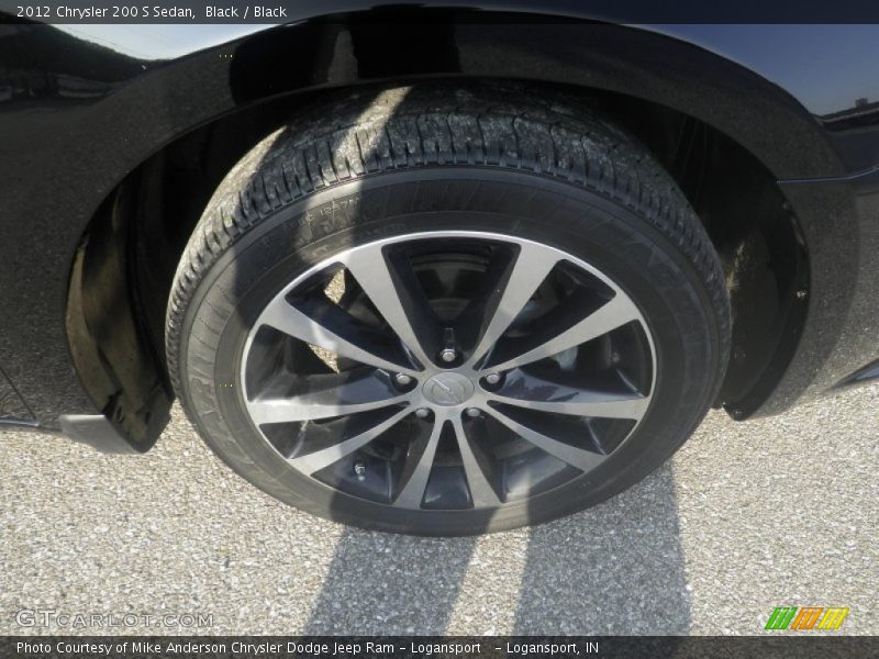 Black / Black 2012 Chrysler 200 S Sedan