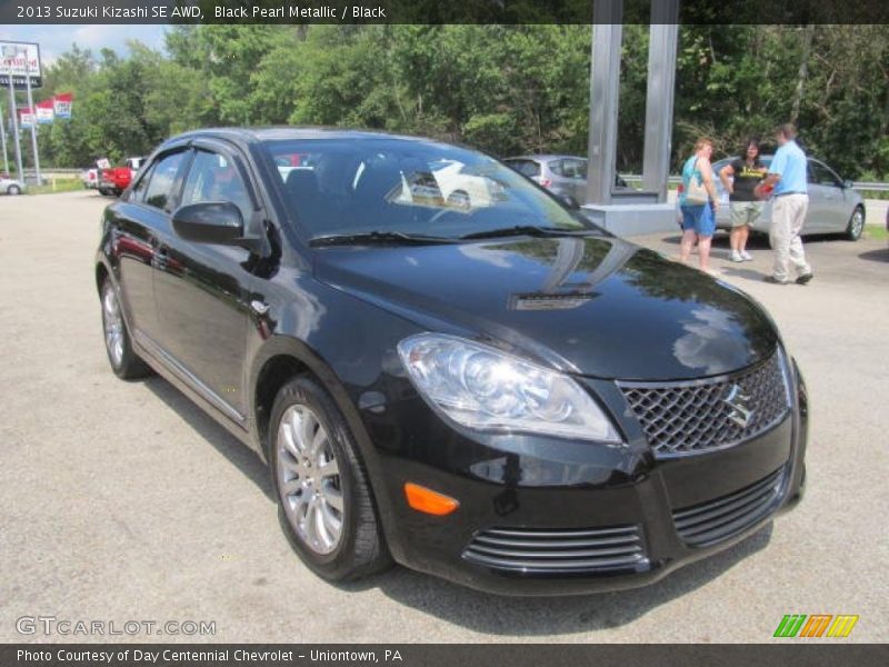 Front 3/4 View of 2013 Kizashi SE AWD