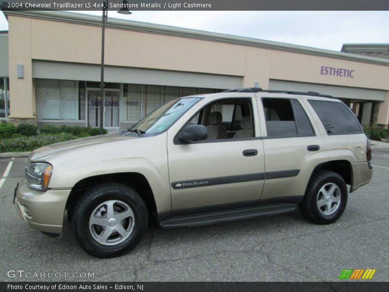 Sandstone Metallic / Light Cashmere 2004 Chevrolet TrailBlazer LS 4x4