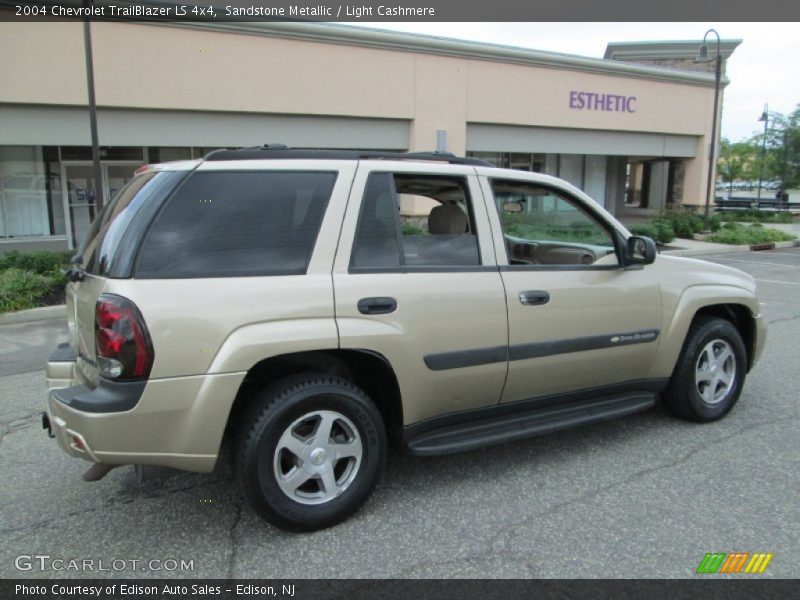 Sandstone Metallic / Light Cashmere 2004 Chevrolet TrailBlazer LS 4x4