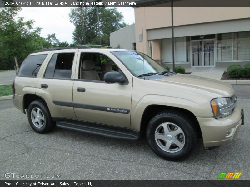 Sandstone Metallic / Light Cashmere 2004 Chevrolet TrailBlazer LS 4x4