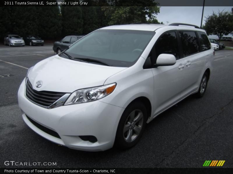 Super White / Light Gray 2011 Toyota Sienna LE