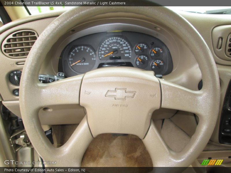 Sandstone Metallic / Light Cashmere 2004 Chevrolet TrailBlazer LS 4x4