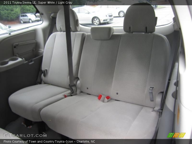 Super White / Light Gray 2011 Toyota Sienna LE