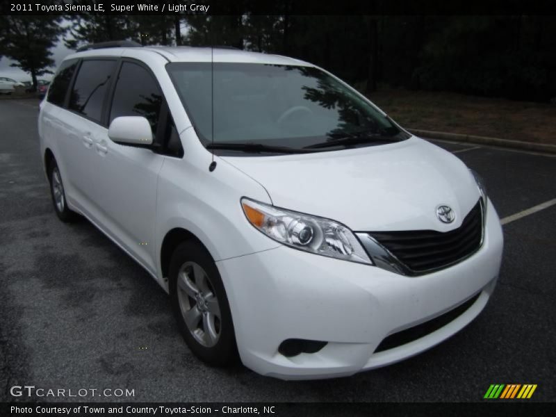 Super White / Light Gray 2011 Toyota Sienna LE