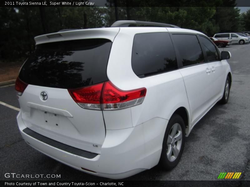 Super White / Light Gray 2011 Toyota Sienna LE