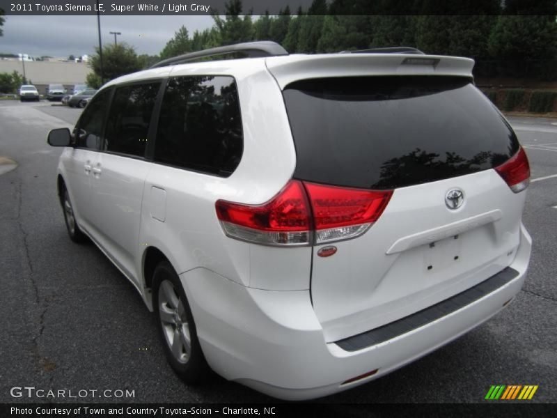 Super White / Light Gray 2011 Toyota Sienna LE