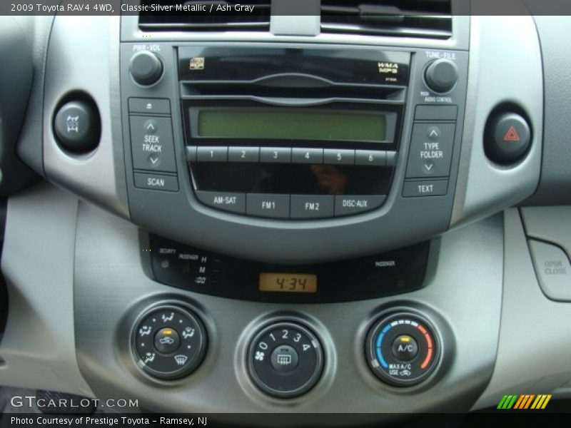 Classic Silver Metallic / Ash Gray 2009 Toyota RAV4 4WD