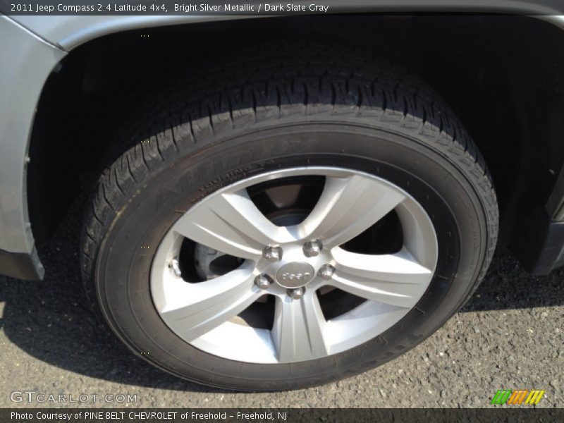 Bright Silver Metallic / Dark Slate Gray 2011 Jeep Compass 2.4 Latitude 4x4