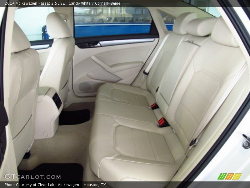 Candy White / Cornsilk Beige 2014 Volkswagen Passat 2.5L SE