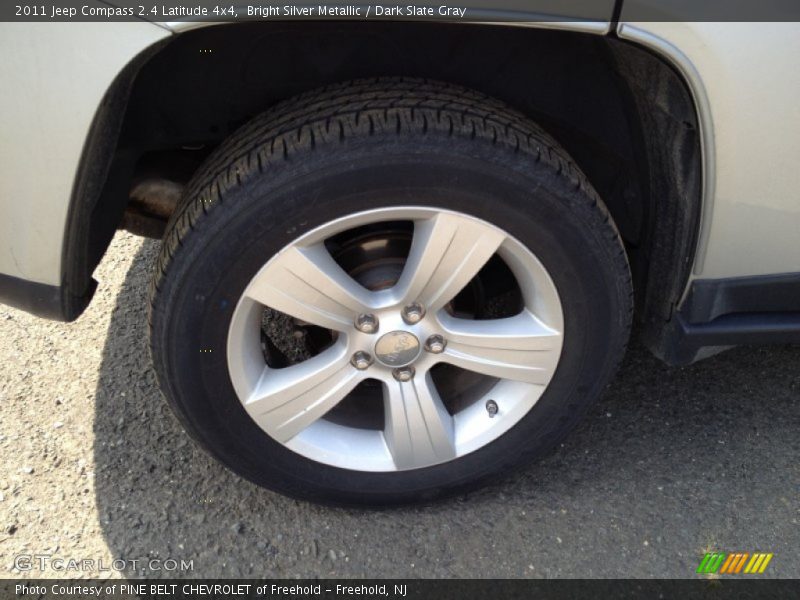 Bright Silver Metallic / Dark Slate Gray 2011 Jeep Compass 2.4 Latitude 4x4