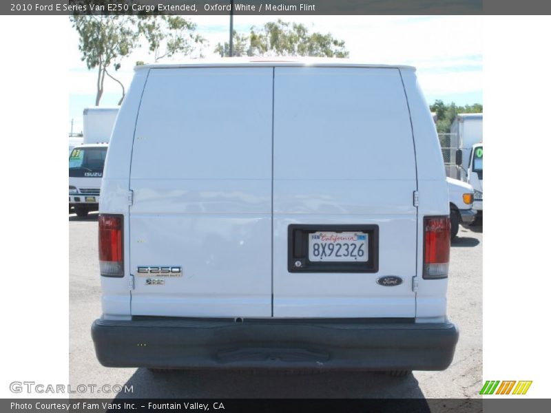 Oxford White / Medium Flint 2010 Ford E Series Van E250 Cargo Extended