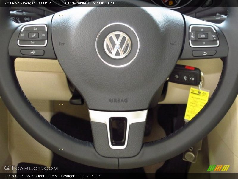 Candy White / Cornsilk Beige 2014 Volkswagen Passat 2.5L SE