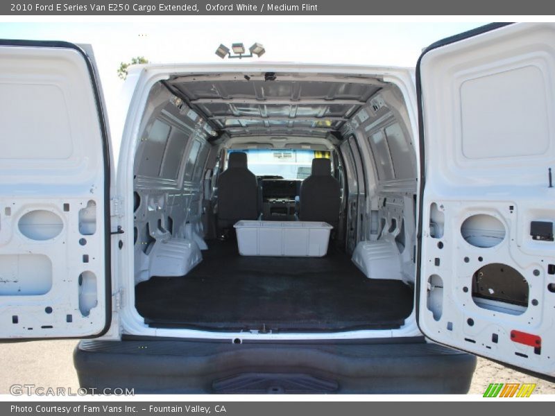 Oxford White / Medium Flint 2010 Ford E Series Van E250 Cargo Extended