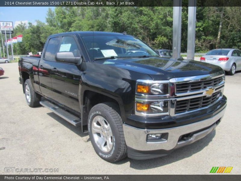 Front 3/4 View of 2014 Silverado 1500 LT Z71 Double Cab 4x4