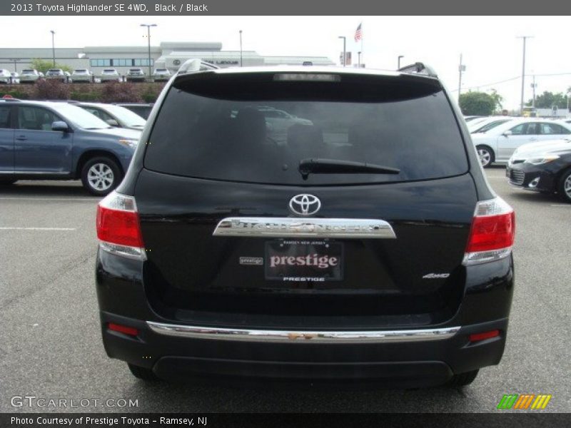 Black / Black 2013 Toyota Highlander SE 4WD