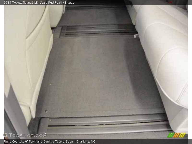 Salsa Red Pearl / Bisque 2013 Toyota Sienna XLE