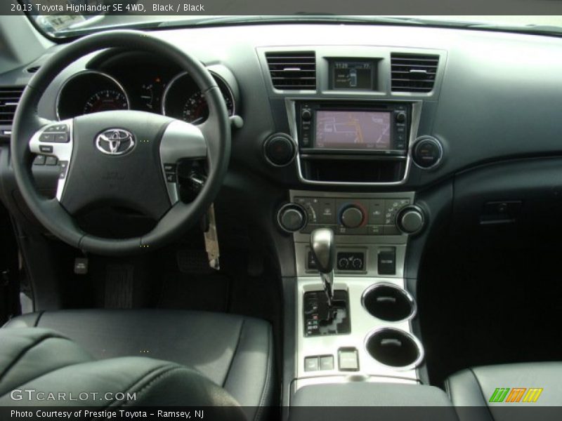 Black / Black 2013 Toyota Highlander SE 4WD