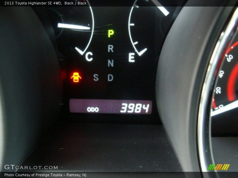 Black / Black 2013 Toyota Highlander SE 4WD