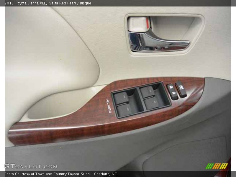 Salsa Red Pearl / Bisque 2013 Toyota Sienna XLE