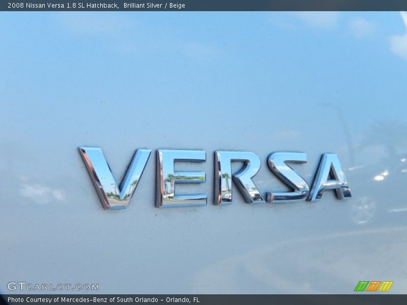 Brilliant Silver / Beige 2008 Nissan Versa 1.8 SL Hatchback