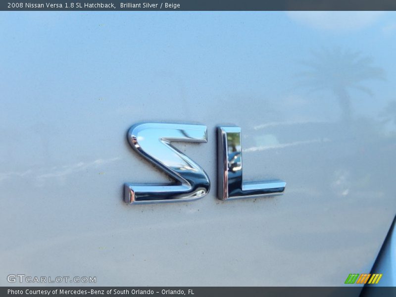 Brilliant Silver / Beige 2008 Nissan Versa 1.8 SL Hatchback