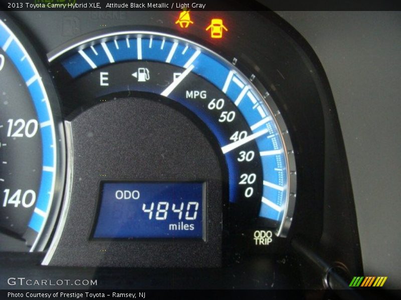 Attitude Black Metallic / Light Gray 2013 Toyota Camry Hybrid XLE