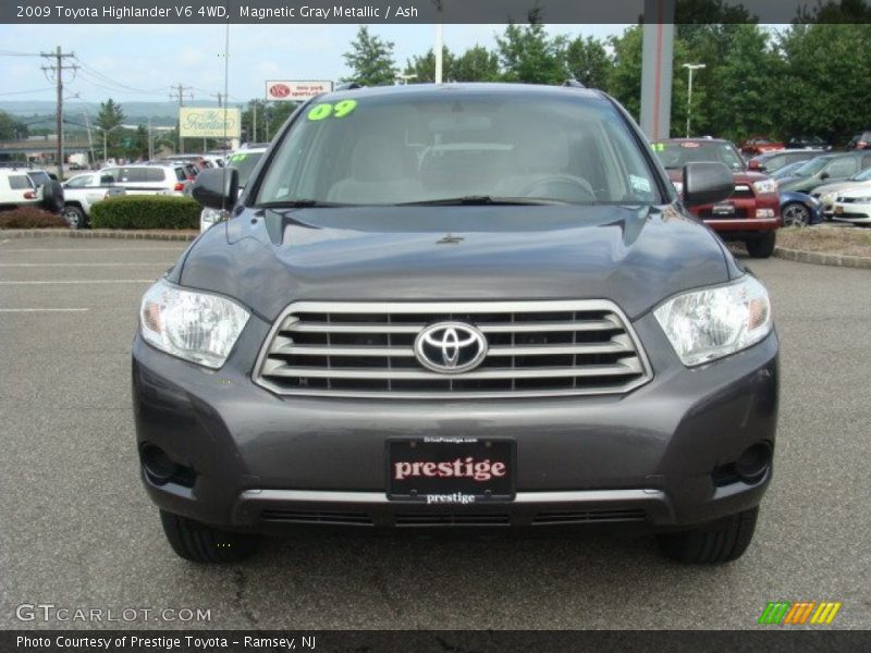 Magnetic Gray Metallic / Ash 2009 Toyota Highlander V6 4WD
