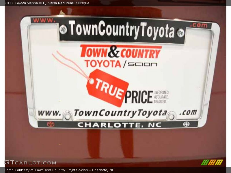 Salsa Red Pearl / Bisque 2013 Toyota Sienna XLE