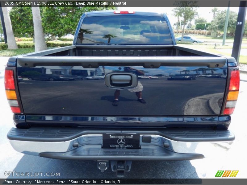 Deep Blue Metallic / Neutral 2005 GMC Sierra 1500 SLE Crew Cab