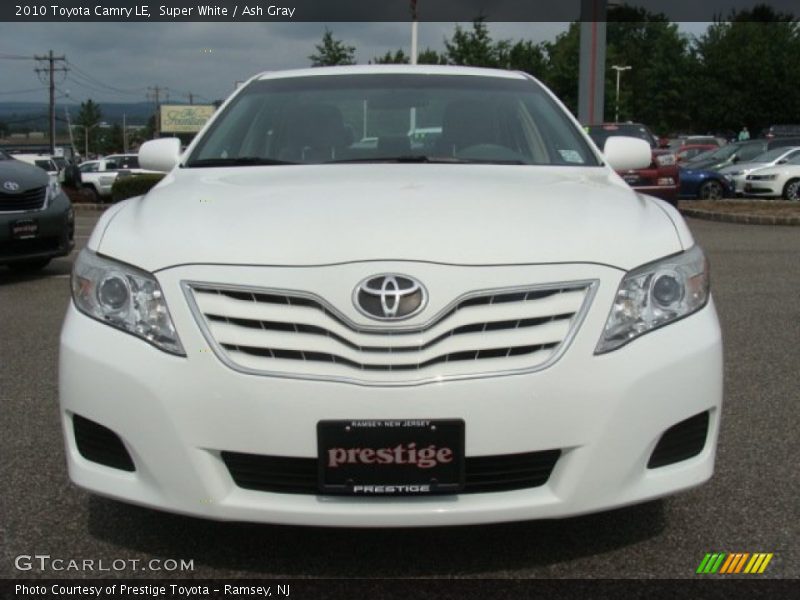 Super White / Ash Gray 2010 Toyota Camry LE