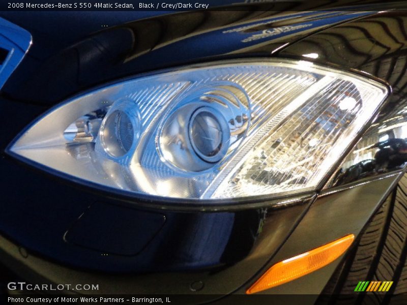 Black / Grey/Dark Grey 2008 Mercedes-Benz S 550 4Matic Sedan