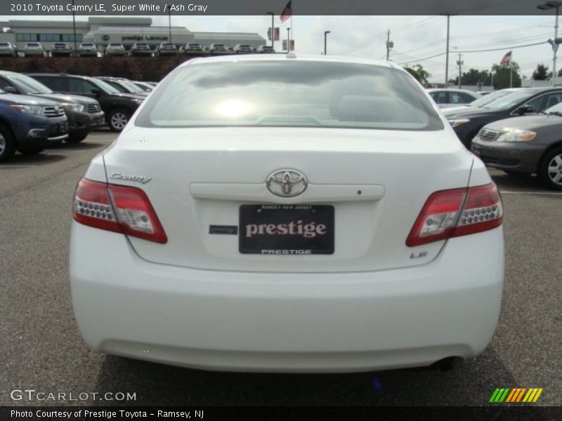 Super White / Ash Gray 2010 Toyota Camry LE