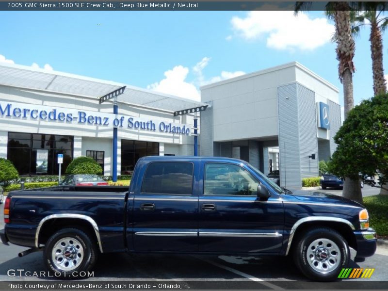 Deep Blue Metallic / Neutral 2005 GMC Sierra 1500 SLE Crew Cab