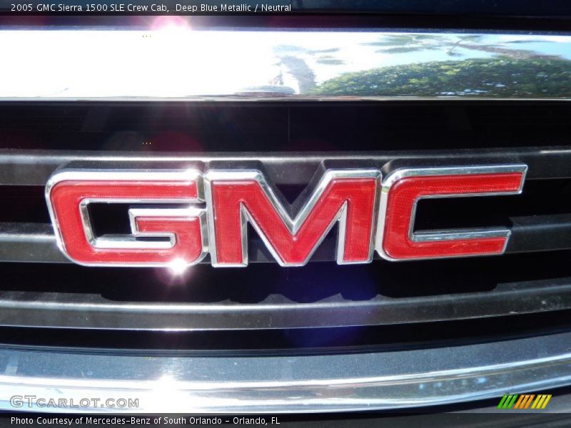 Deep Blue Metallic / Neutral 2005 GMC Sierra 1500 SLE Crew Cab