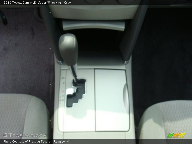 Super White / Ash Gray 2010 Toyota Camry LE