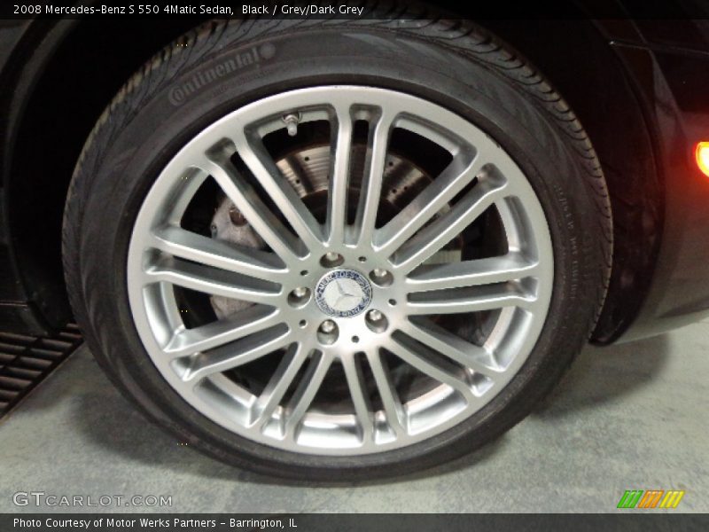Black / Grey/Dark Grey 2008 Mercedes-Benz S 550 4Matic Sedan