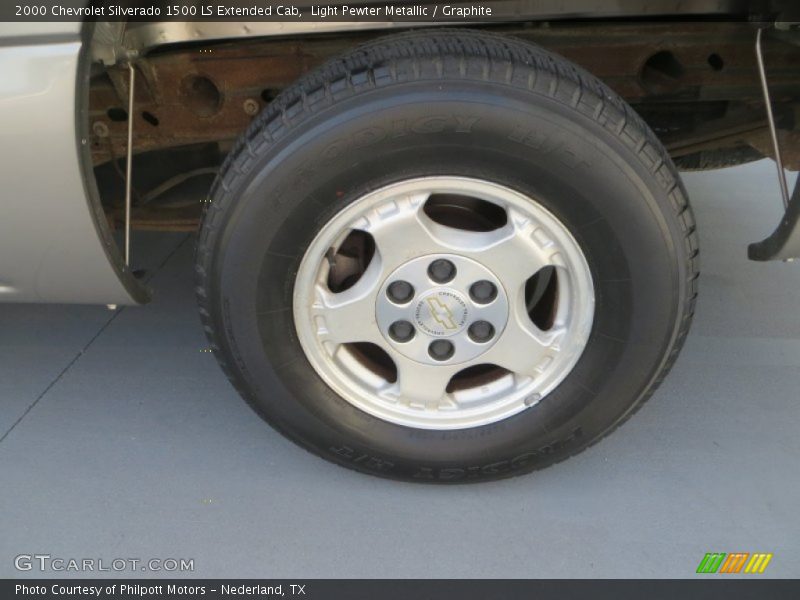 Light Pewter Metallic / Graphite 2000 Chevrolet Silverado 1500 LS Extended Cab