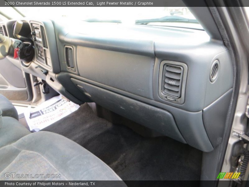 Light Pewter Metallic / Graphite 2000 Chevrolet Silverado 1500 LS Extended Cab