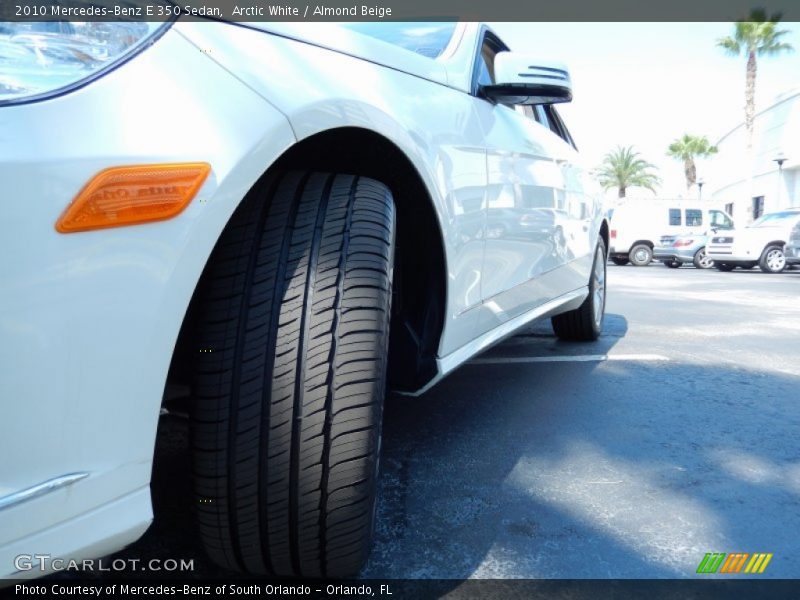 Arctic White / Almond Beige 2010 Mercedes-Benz E 350 Sedan