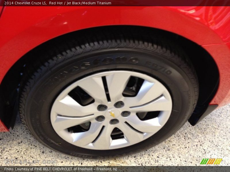 Red Hot / Jet Black/Medium Titanium 2014 Chevrolet Cruze LS