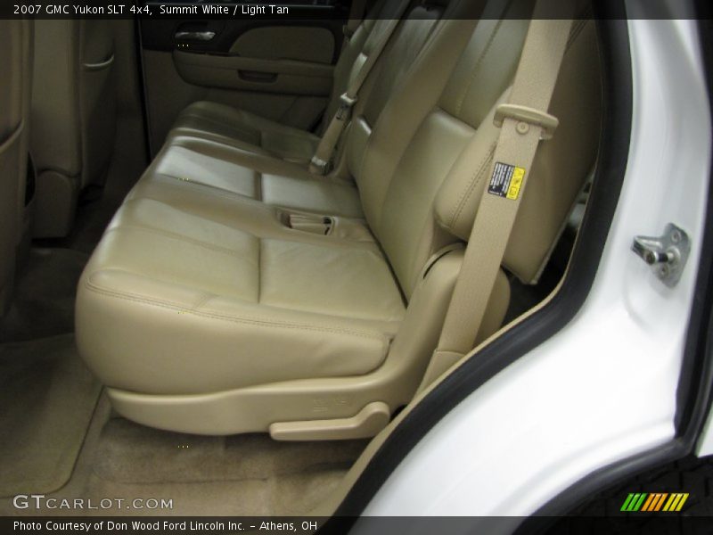 Summit White / Light Tan 2007 GMC Yukon SLT 4x4